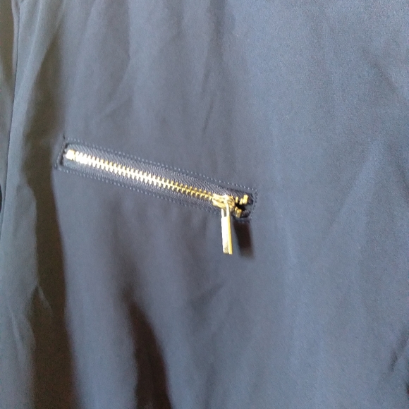 Kut from the Kloth Blouse - Picture 5 of 6